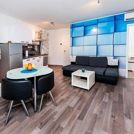 Apartment Puzzle *