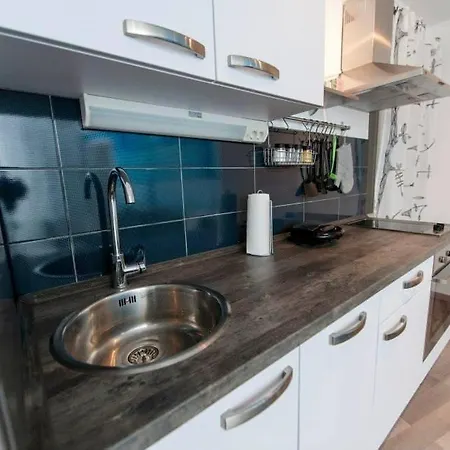 Puzzle Apartment *