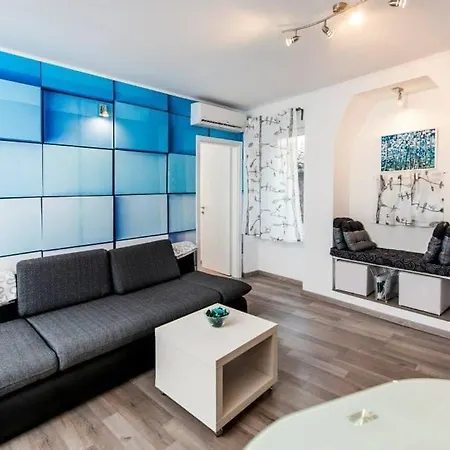 Apartment Puzzle *